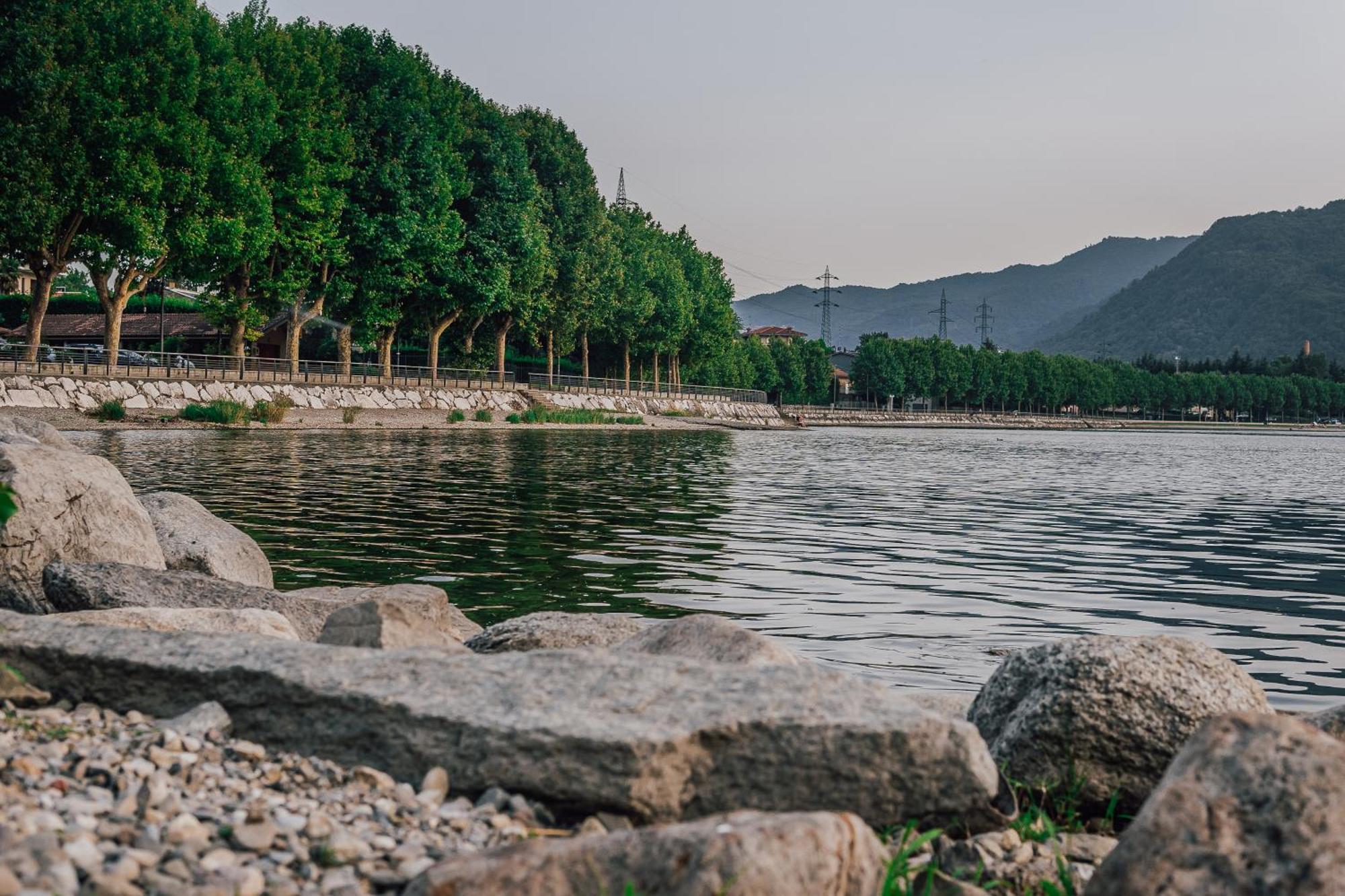 Lake House Vercurago ภายนอก รูปภาพ